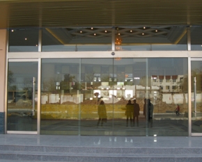 鄂州玻璃自動門